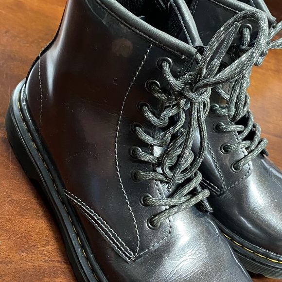 Girl’s Doc Marten Boots - Picture 5 of 10